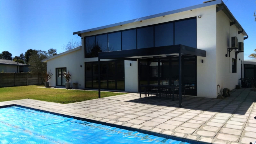 5 Bedroom Property for Sale in Riversdale Western Cape